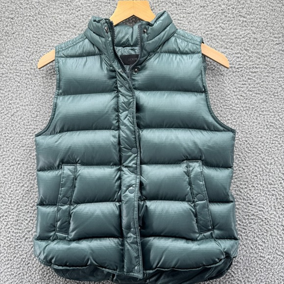 J.CREW Jackets & Blazers - J Crew Down Puffer Vest Womens Small Green Shiny B1160